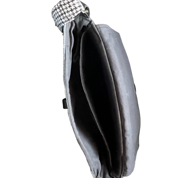 Plaid Messenger Bag - Picture 4 of 10